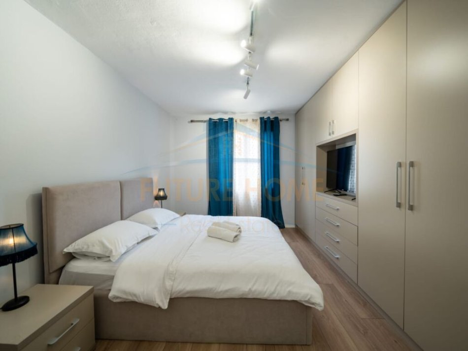 Tirane, jepet me qera apartament 2+1 Kati 3, 58 m² 600 € (BULEVARDI BAJRAM CURRI)