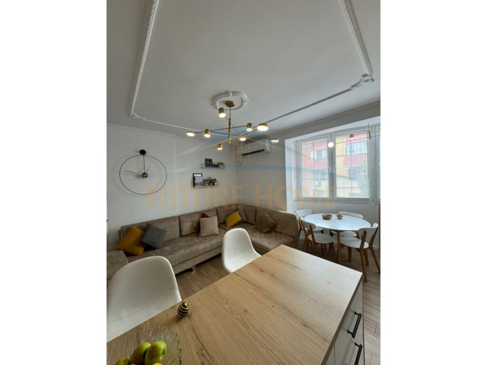 Tirane, shitet apartament 2+1 Kati 7, 73 m² 135.000 € (Fusha e Aviacionit)