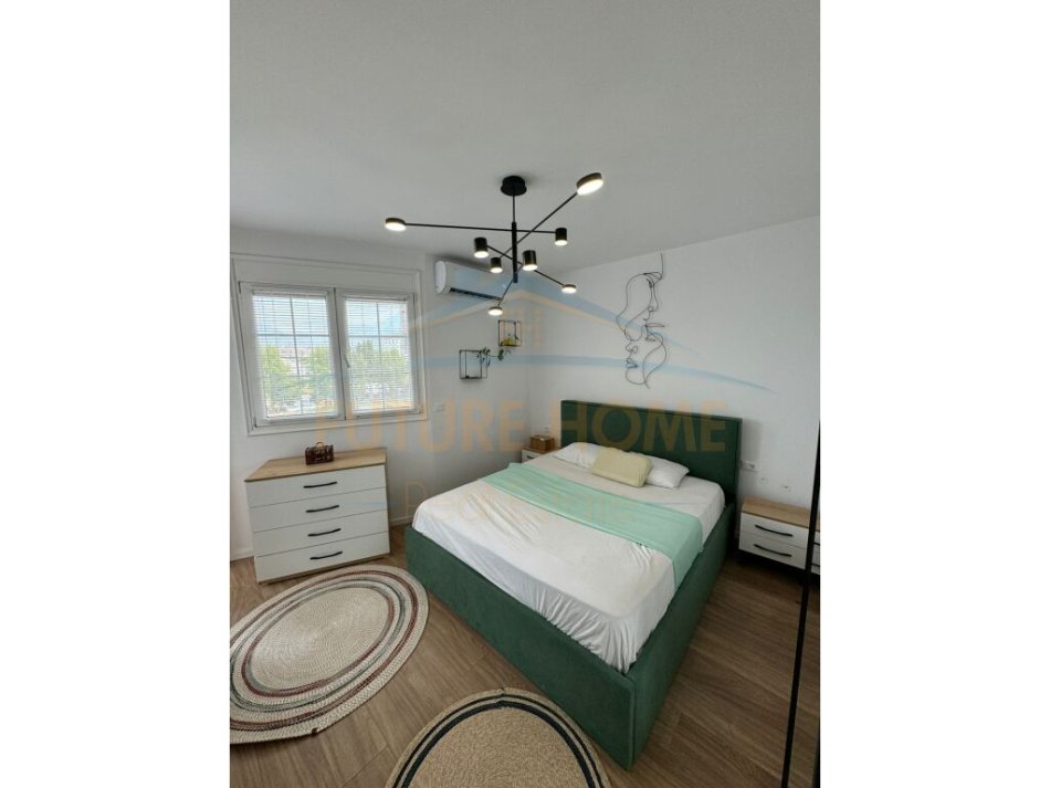 Tirane, shitet apartament 2+1+Ballkon Kati 7, 76 m² 135.000 € (Ish Fusha E Aviacionit)