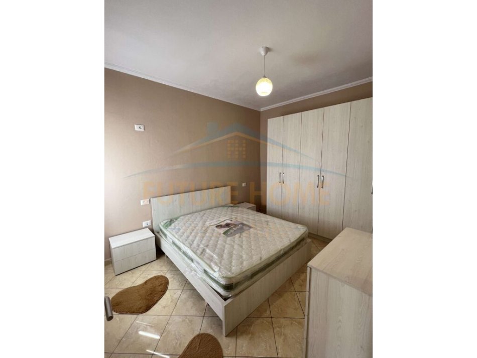 Tirane, shitet apartament 1+1+Ballkon Kati 3, 59 m² 75.000 € (KTHESA E KAMZES)