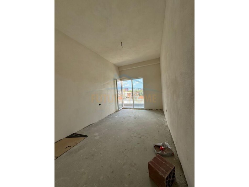 Tirane, shitet apartament 2+1+Ballkon Kati 2, 117 m² 158.000 € (Dritan Hoxha)