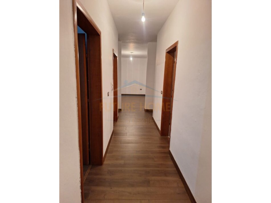 Tirane, shitet apartament 2+1 Kati 5, 120 m² 159.000 € (Pranë Shkollës Vace Zela, Don Bosko.)