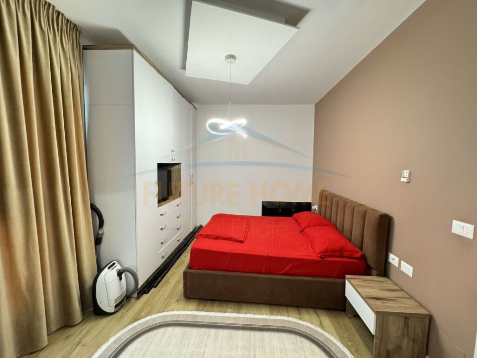 Tirane, Shitet apartament 3+1 Kati 2, 119 m² 1.500.000 € (DOGANA)
