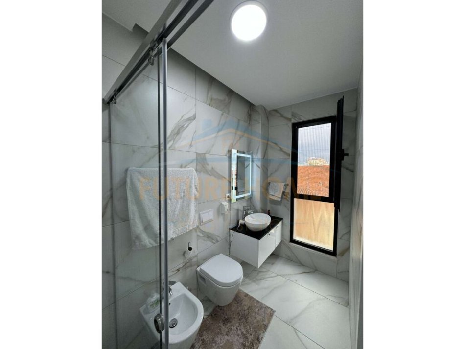Tirane, shitet apartament 3+1+Aneks+Ballkon Kati 2, 119 m² 150.000 € (Unaza e Re)