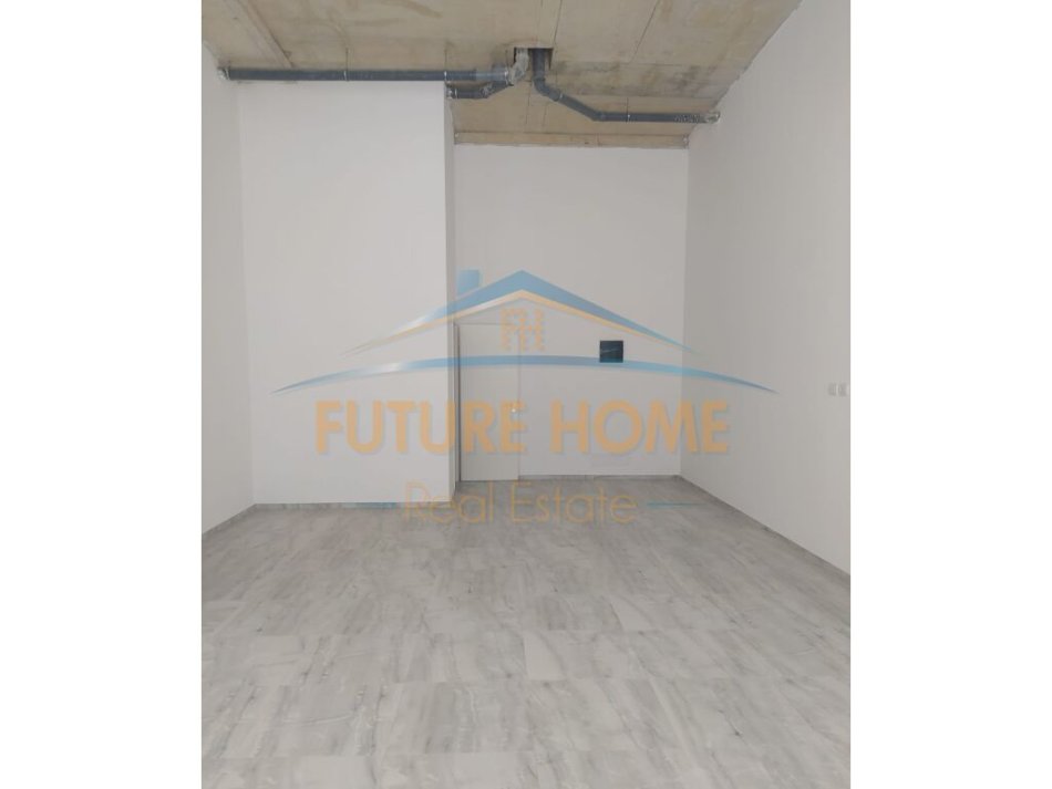 Tirane, jepet me qera ambjent biznesi Kati 0, 65 m² 500 € (RRUGA SIRI KODRA)