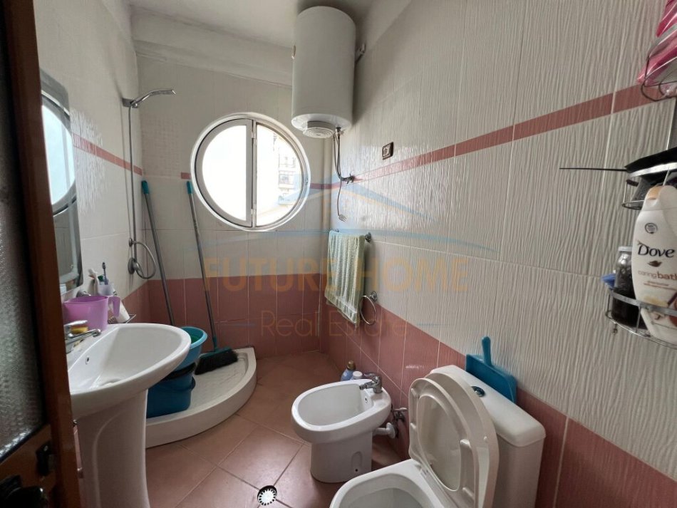 Durres, shitet apartament 2+1 Kati 4, 95 m² 110.000 € (Spitali,Durres)