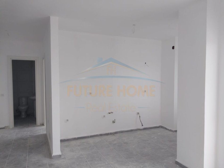 Durres, shitet apartament 1+1 Kati 3, 66 m² 55.000 € (Shkozet , Durres)