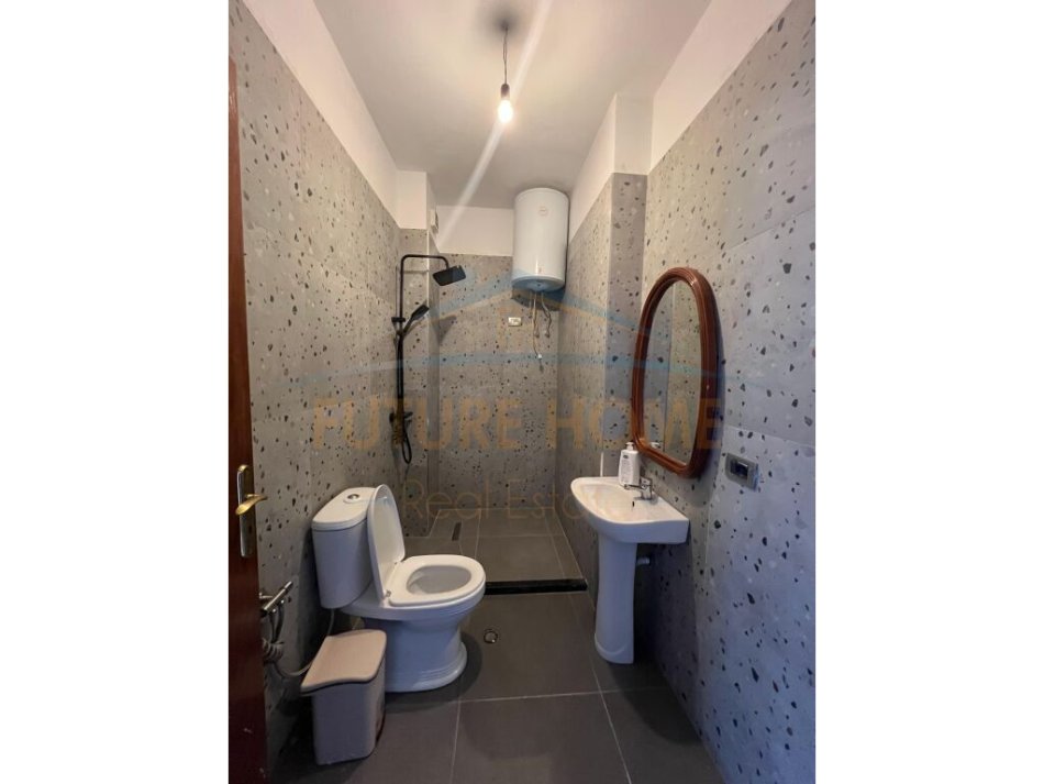 Tirane, shitet apartament 1+1 , 67 m² 87.000 € (FRESK)