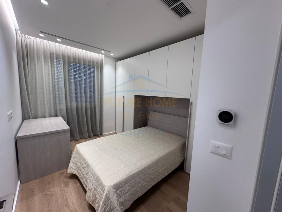 Tirane, jepet me qera apartament 2+1 Kati 1, 100 m² 1.000 € 