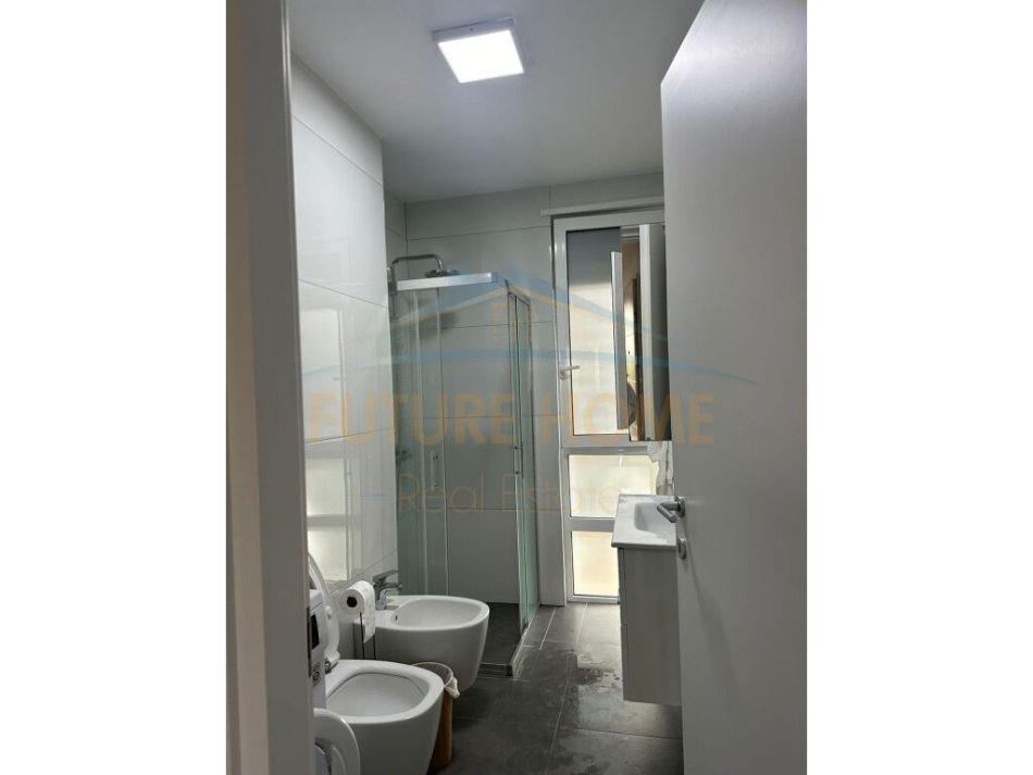 Gjiri Lalezit | Hamallaj, shitet apartament 2+1 Kati 0, 386 m² 320.000 € (San Pietro residence , Gjiri Lalzit)