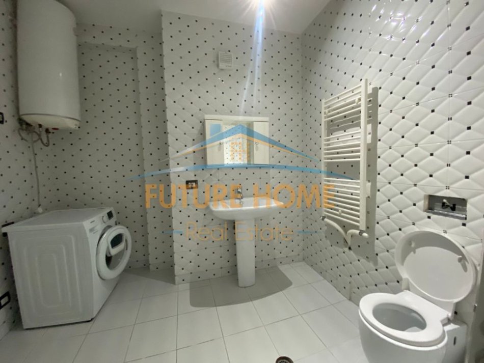 Tirane, shitet apartament 2+1+Ballkon Kati 2, 140 m² 300.000 € (LIQENI THATE)