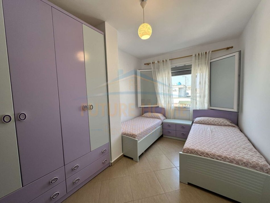 Tirane, shitet apartament 2+1 Kati 8, 81 m² 120.000 € (UNAZA E RE)