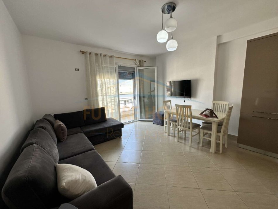 Tirane, shitet apartament 2+1 Kati 8, 81 m² 99.000 € (Unaza e Re)