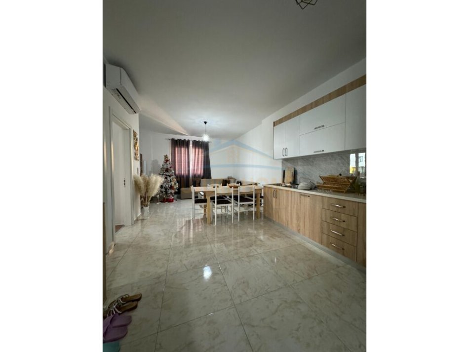 Tirane, shitet 2+1+Ballkon Kati 2, 103 m² 155.000 € (Yzberisht)