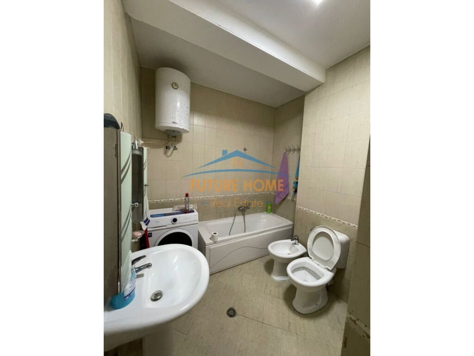 Tirane, jepet me qera apartament 2+1+Ballkon Kati 1, 120 m² 620 € (Don Bosko)