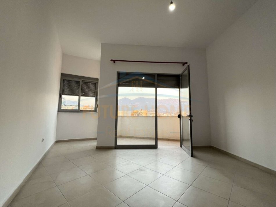 Tirane, shitet apartament 2+1 Kati 7, 117 m² 280.000 € (QENDER)