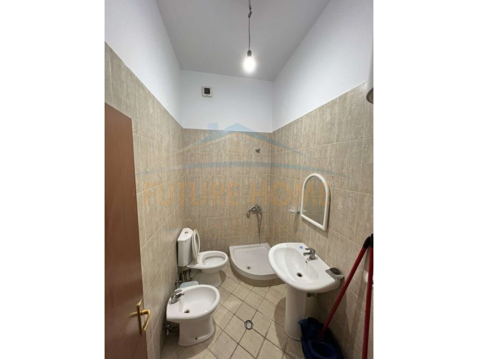 Tirane, shitet apartament 2+1 Kati 7, 117 m² 280.000 € (QENDER)