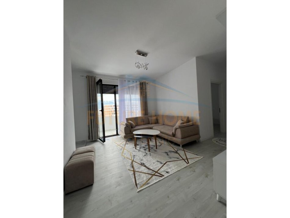 Tirane, jepet me qera apartament 2+1+Ballkon Kati 7, 102 m² 900 € (Don Bosko)