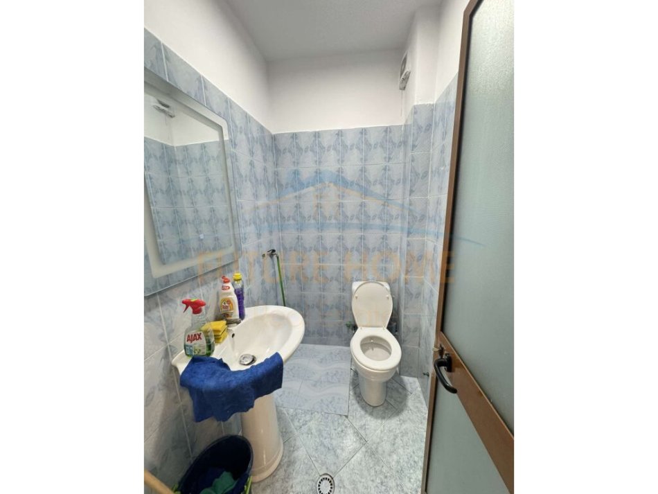 Tirane, shitet apartament 2+1 Kati 3, 102 m² 132000 € (UNAZA E RE)