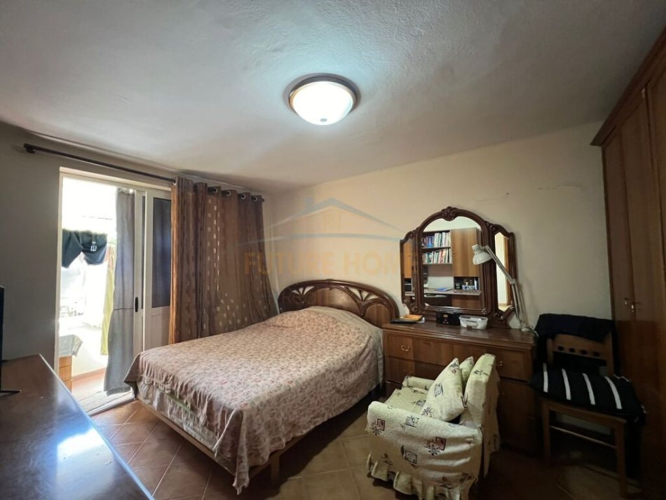 Tirane, shitet apartament 2+1+Ballkon Kati 2, 87 m² 265.000 € (Sheshi Willson)