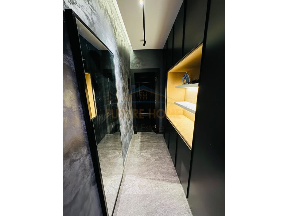 Tirane, jepet me qera apartament 2+1+Ballkon Kati 4, 65 m² 1.500 € (Rruga e Barrikadave)
