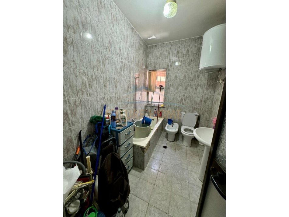 Tirane, shitet apartament 3+1+Ballkon Kati 2, 106 m² 199.000 € (Haxhi Hysen Dalliu)