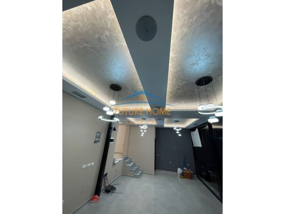 Tirane, shitet ambjent biznesi Kati 1, 47 m² 100.000 € (Ali Demi)