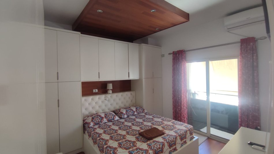Tirane, jepet me qera apartament 2+1+Ballkon, Kati 3, 73 m² 520 € (Ish Uzina Dinamo)