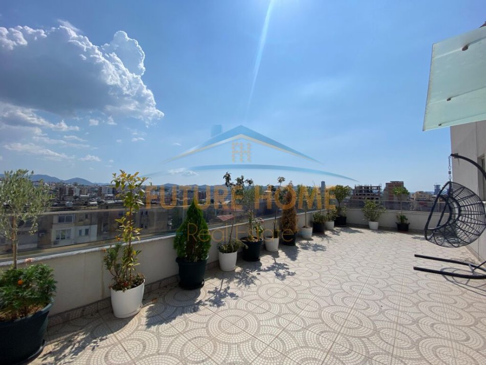 Tirane, shes apartament 2+1+Ballkon Kati 5, 100 m² 235.000 € (Rruga Xhanfize Keko)