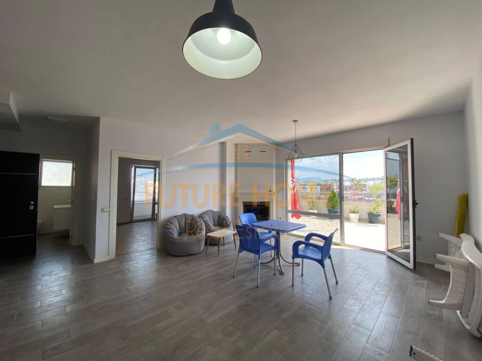 Tirane, shes apartament 2+1+Ballkon Kati 5, 100 m² 235.000 € (Rruga Xhanfize Keko)