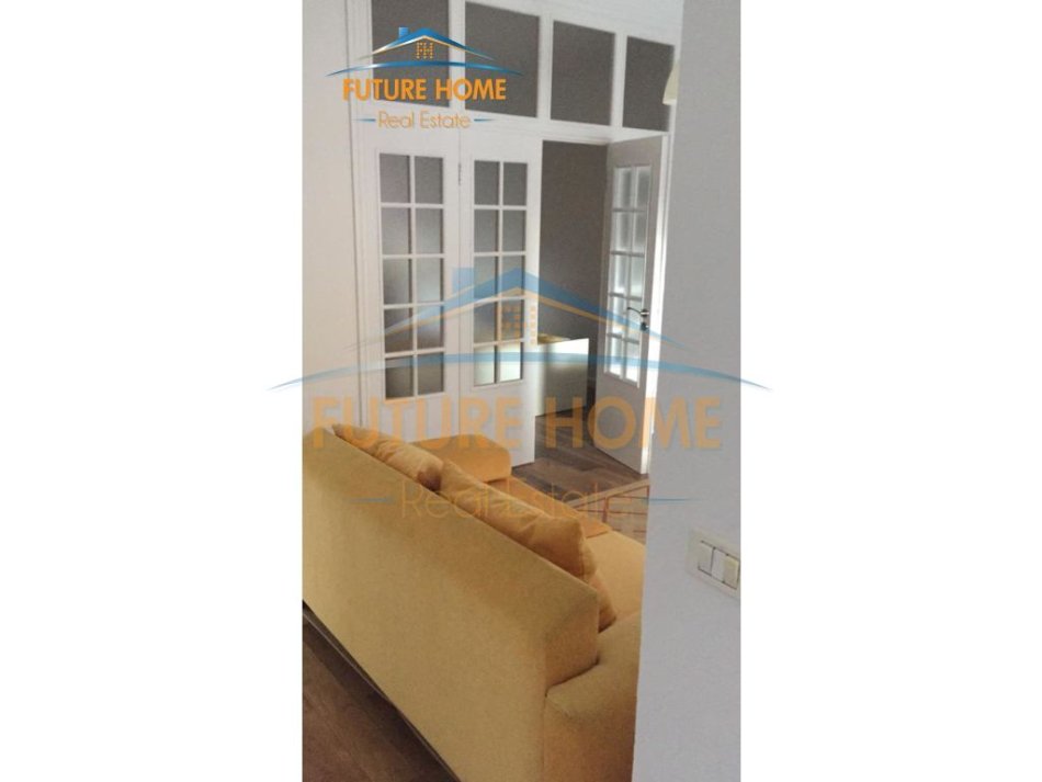 Tirane, jepet me qera apartament 1+1+Ballkon Kati 5, 67 m² 500 € (Myslym Shyri)