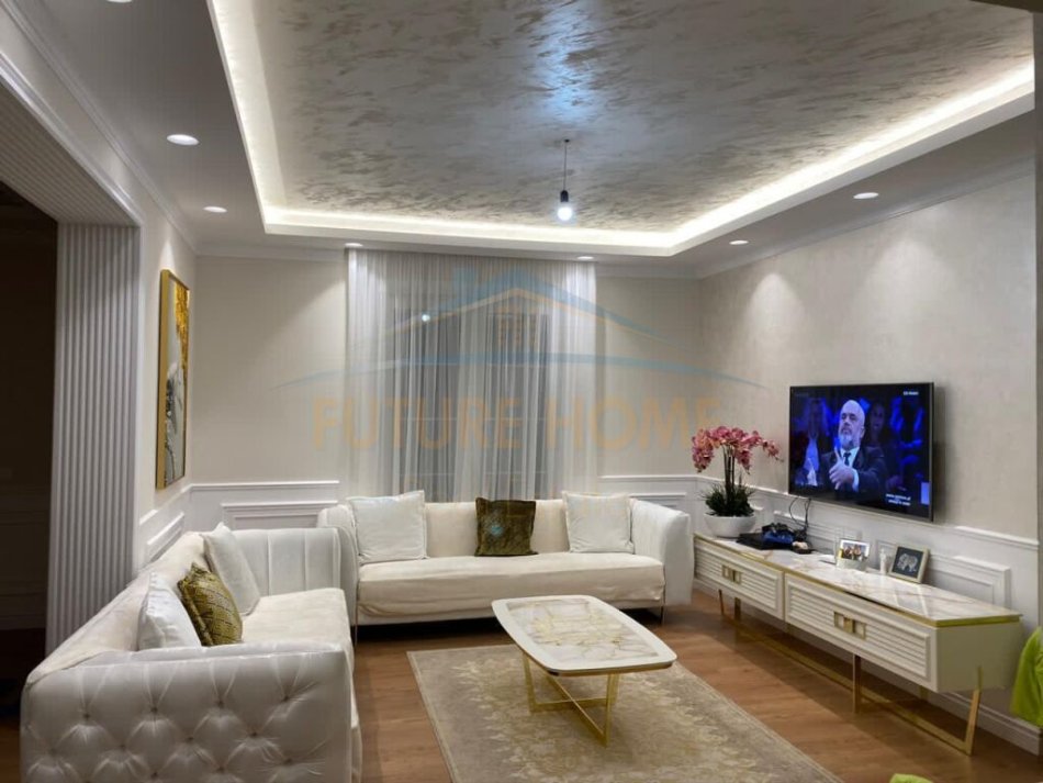 Durres, shitet Vile 2 Katshe , 2.500 m² 820.000 € (Lagjia e Re , Durres)