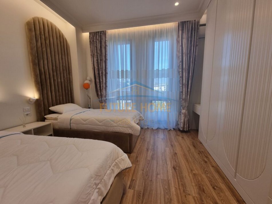 Tirane, jepet me qera apartament 2+1+Ballkon Kati 2, 103 m² 1.500 € (Rruga e Elbasanit)