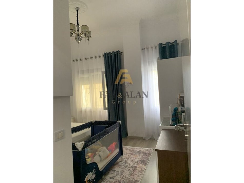 Tirane, shitet apartament 2+1+2 Kati 1, 107 m² 190.000 € (Kopshti Zoologjik)