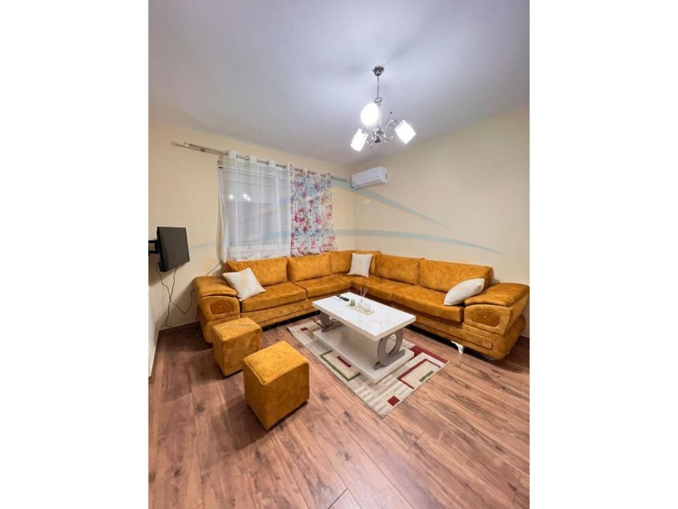 Tirane, shitet apartament 1+1+Ballkon Kati 5, 57 m² 102.600 € (Mine Peza)