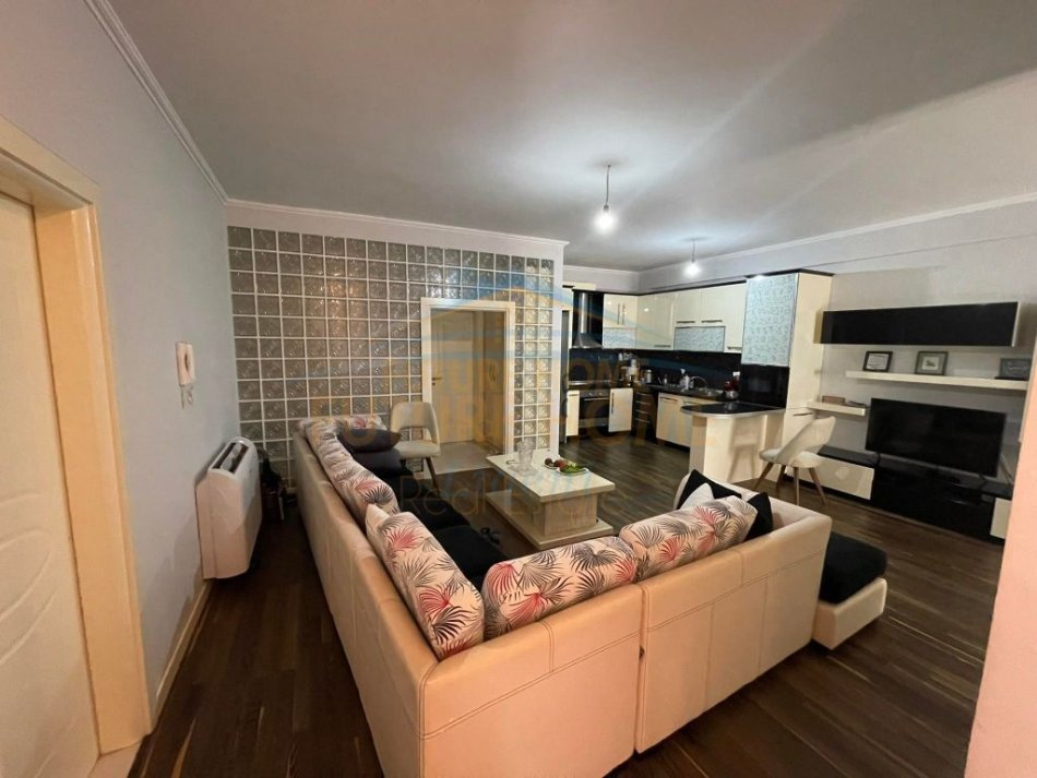 Tirane, shitet apartament 2+1+Aneks+Ballkon Kati 2, 110 m² 220.000 € (RRUGA KODRA E DIELLIT)