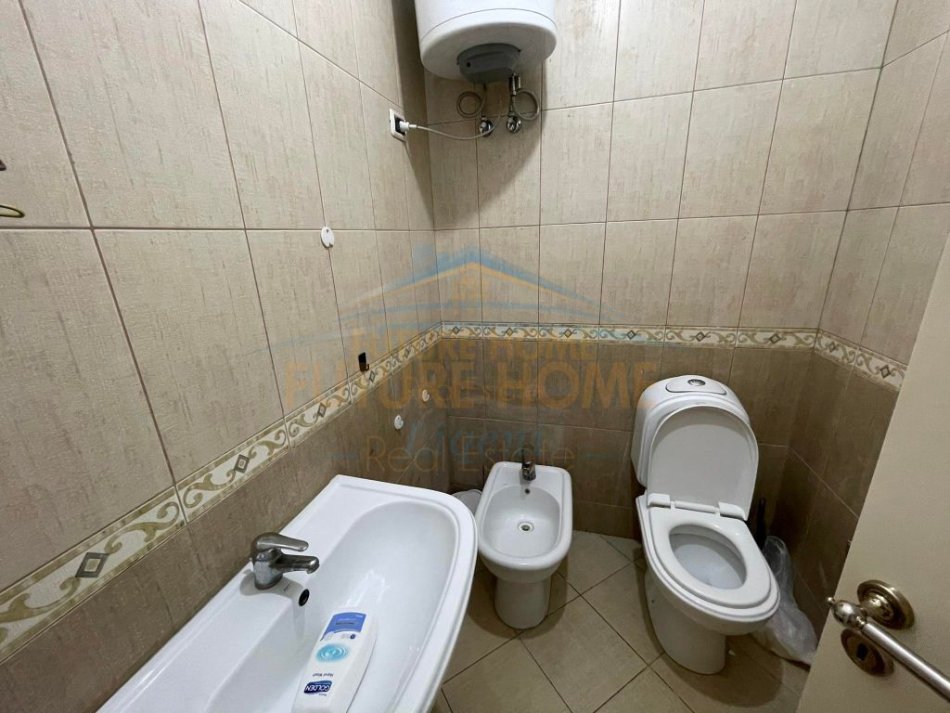 Tirane, shitet apartament 2+1+Aneks+Ballkon Kati 2, 110 m² 220.000 € (RRUGA KODRA E DIELLIT)
