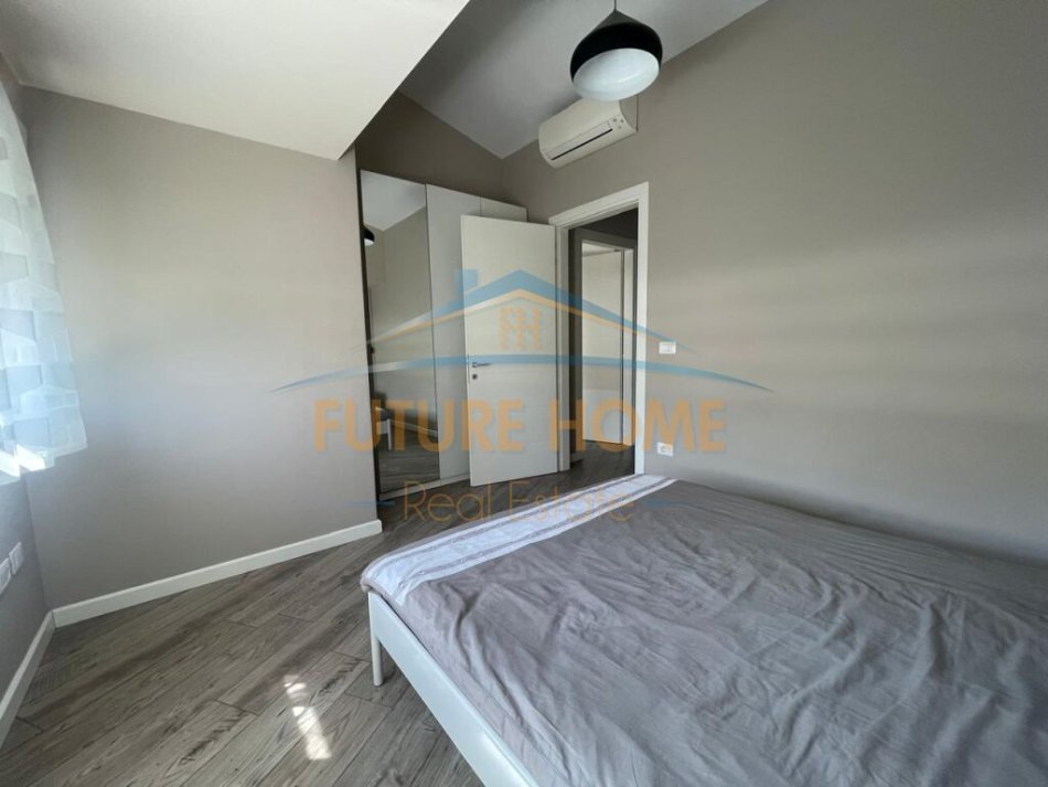 Tirane, jepet me qera apartament 2+1+Ballkon Kati 2, 103 m² 1.150 € (Long Hill)