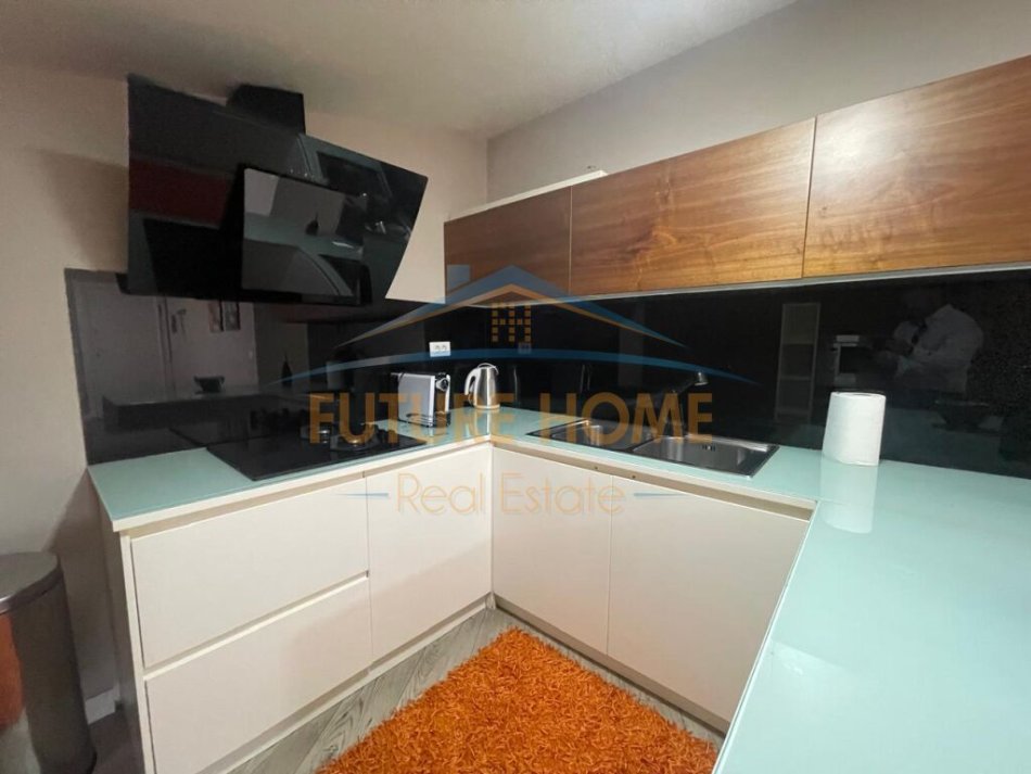 Tirane, jepet me qera apartament 2+1+Aneks+Ballkon Kati 2, 1.150 € (LONG HILL RESIDENCE)
