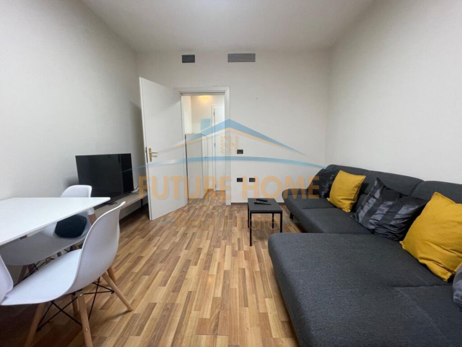 Tirane, jepet me qera apartament 1+1+Ballkon Kati 3, 60 m² 700 € (Stadiumi Air Albania)