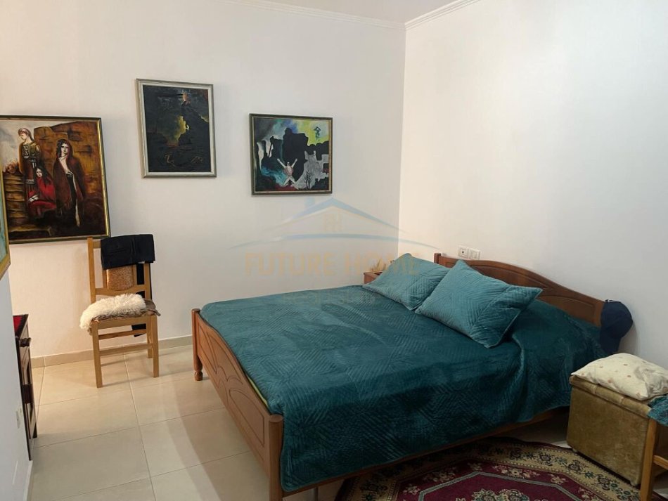 Tirane, shitet apartament 2+1+Ballkon Kati 6, 101 m² 200.000 € (Ali Demi)