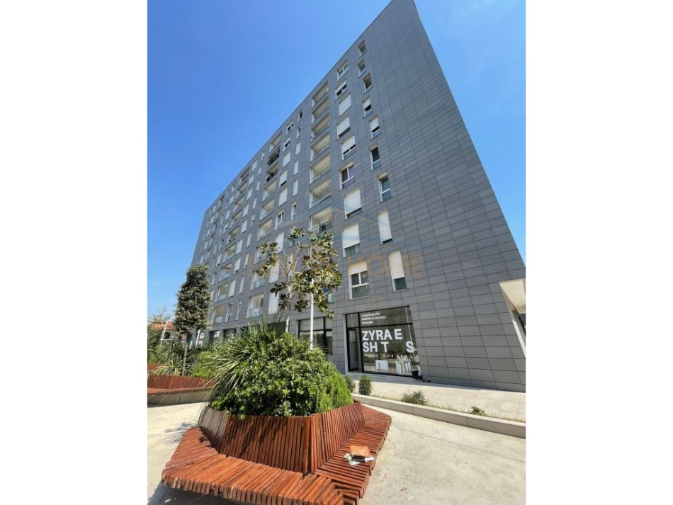 Tirane, jepet me qera zyre Kati 0, 94 m² 700 € (Don Bosko)