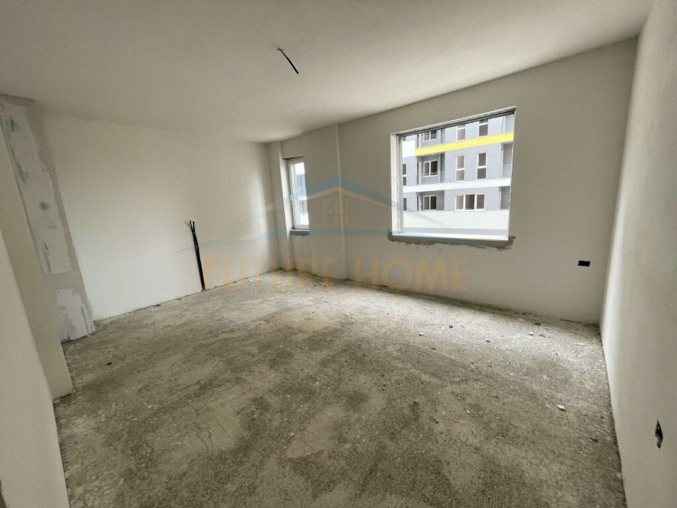 Tirane, shitet apartament 2+1+Ballkon Kati 1, 104 m² 100.473 € (Univers City)
