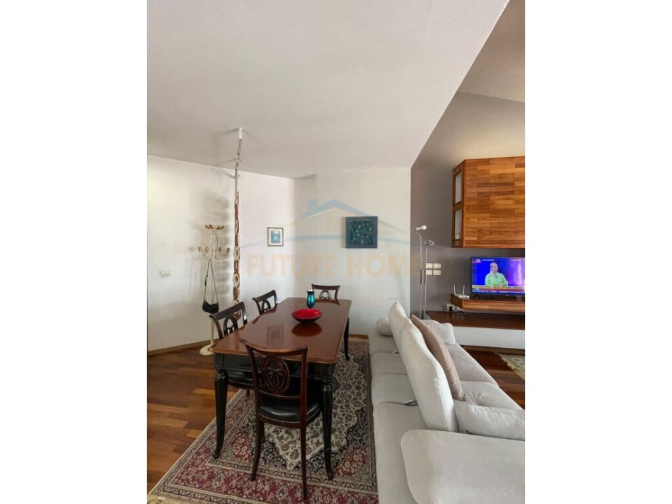 Tirane, jepet me qera apartament duplex 3+1+Ballkon Kati 4, 166 m² 1.000 € (Kodra e Diellit 1)