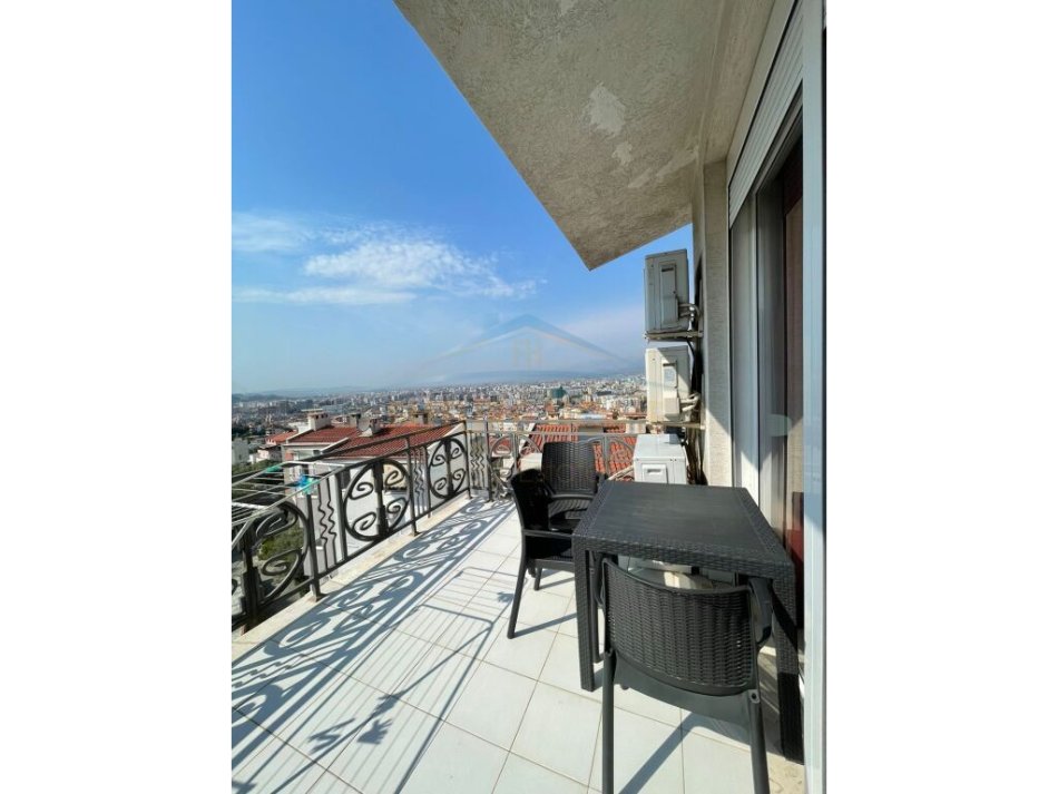Tirane, jepet me qera apartament 3+1+Aneks+Ballkon Kati 3, 166 m² 1.000 € (KODRA E DIELLIT)