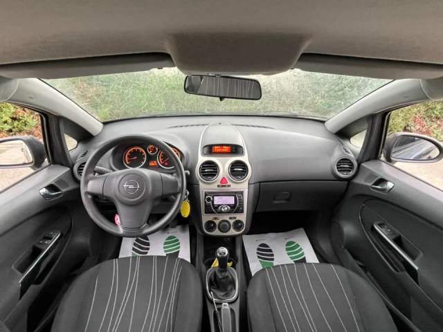 Tirane, shes makine Opel CORSA Viti 2008, 3.200 Euro