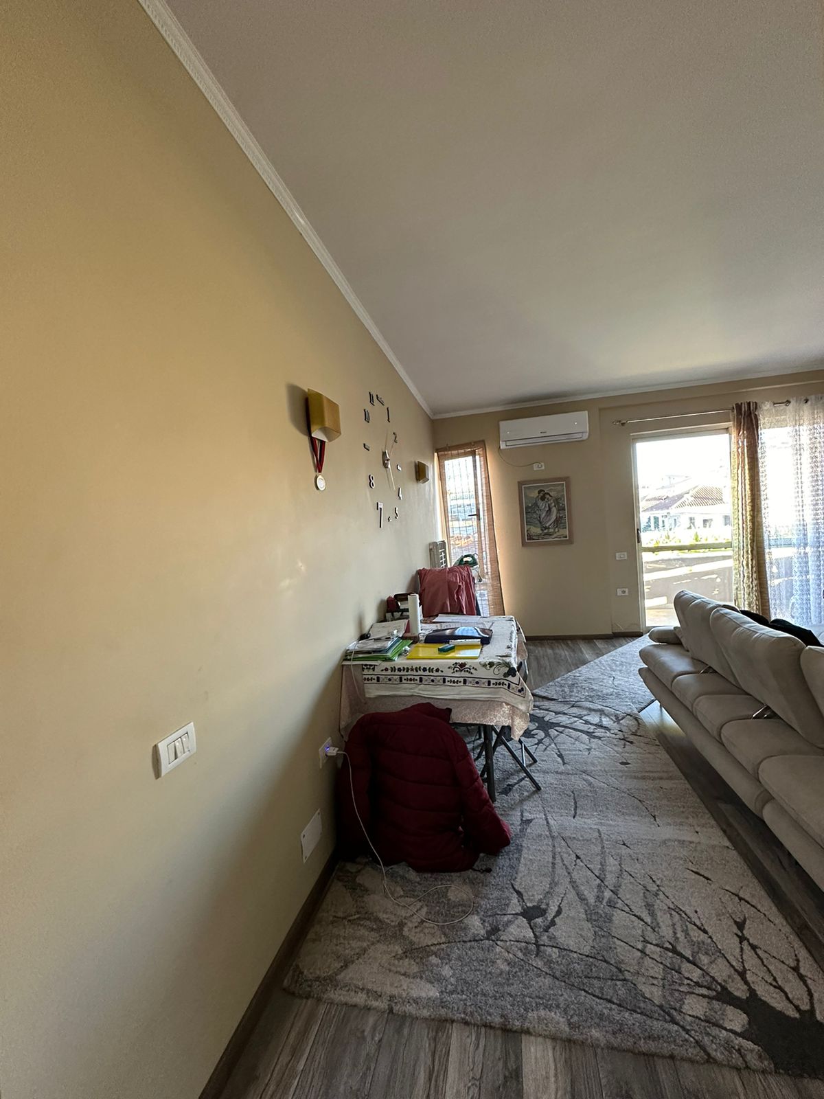 Shitet Apartament 1+1 (e mobiluar) Selite ,Kati i 2 (pallat i ri),siperfaqe neto 74.80m2 112,000 Euro