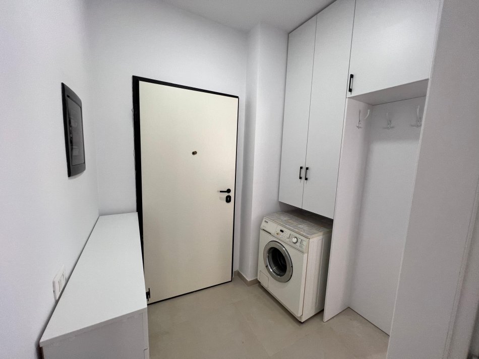 Tirane, jepet me qera apartament 2+1 Kati 3, 100 m² 600 € (rruga 5 maji)