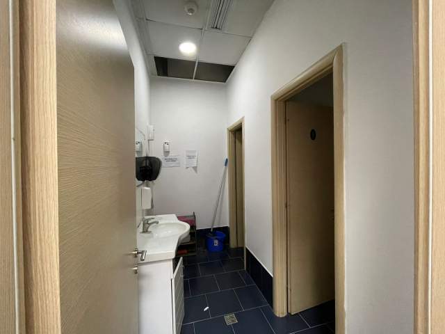 Tirane, shitet dyqan Kati 2, 210 m² 1.650 Euro/m2 (Rruga Frang Bardhi)