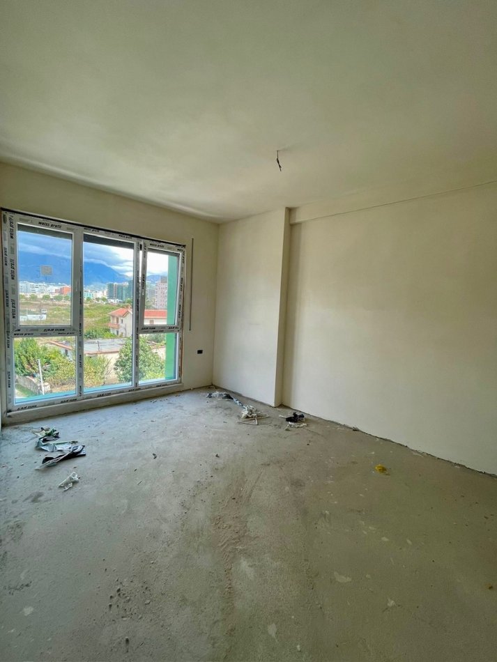 Tirane, shitet 2+1+Aneks+Ballkon Kati 3, 109 m² 180.000 € (Blv i Ri)